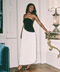 Online Six Stories Contrast Bandeau Pleated Maxi Dress - Mono