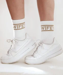 Outlet Six Stories Wifey Socks - Gold