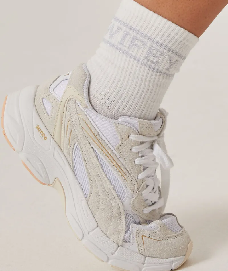New Six Stories Wifey Socks - Silver