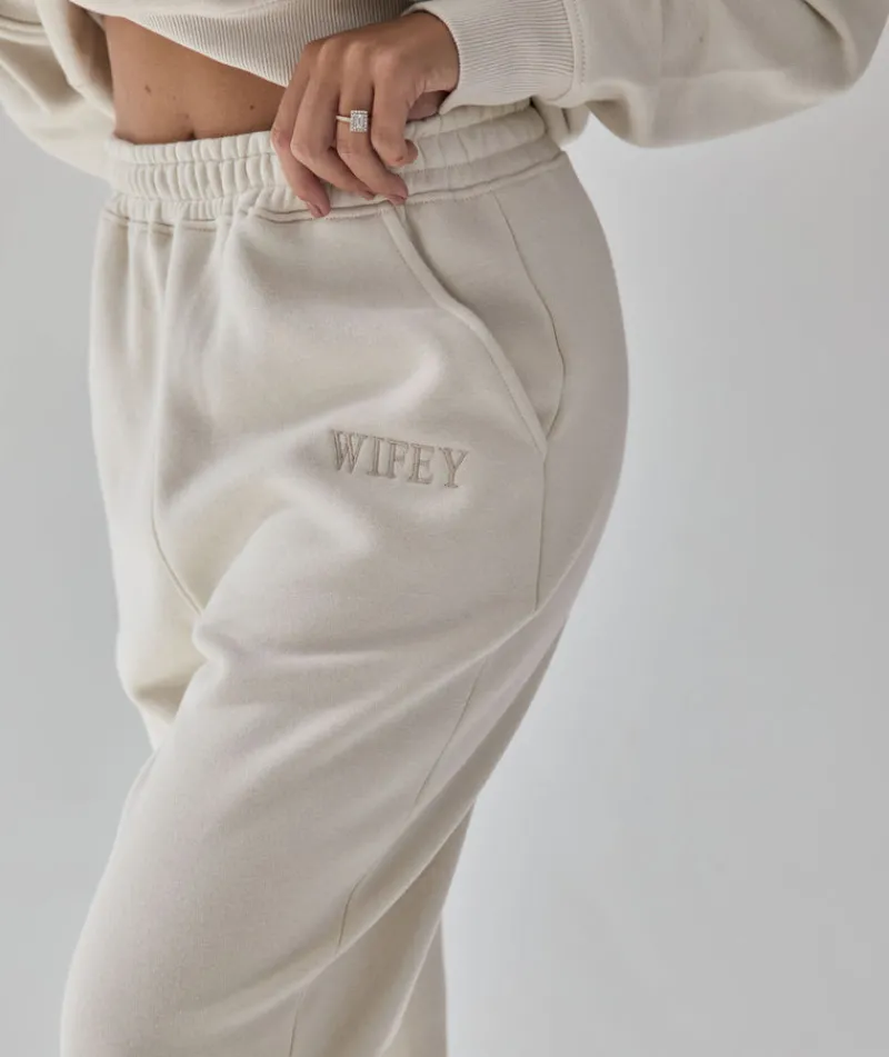 New Six Stories Wifey Statement Sweatpants - Champagne