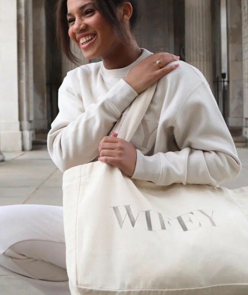 Outlet Six Stories Wifey Statement Tote Bag