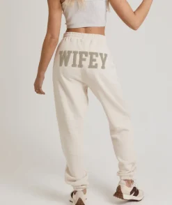 Hot Six Stories Wifey Teddy Sweatpants - Champagne